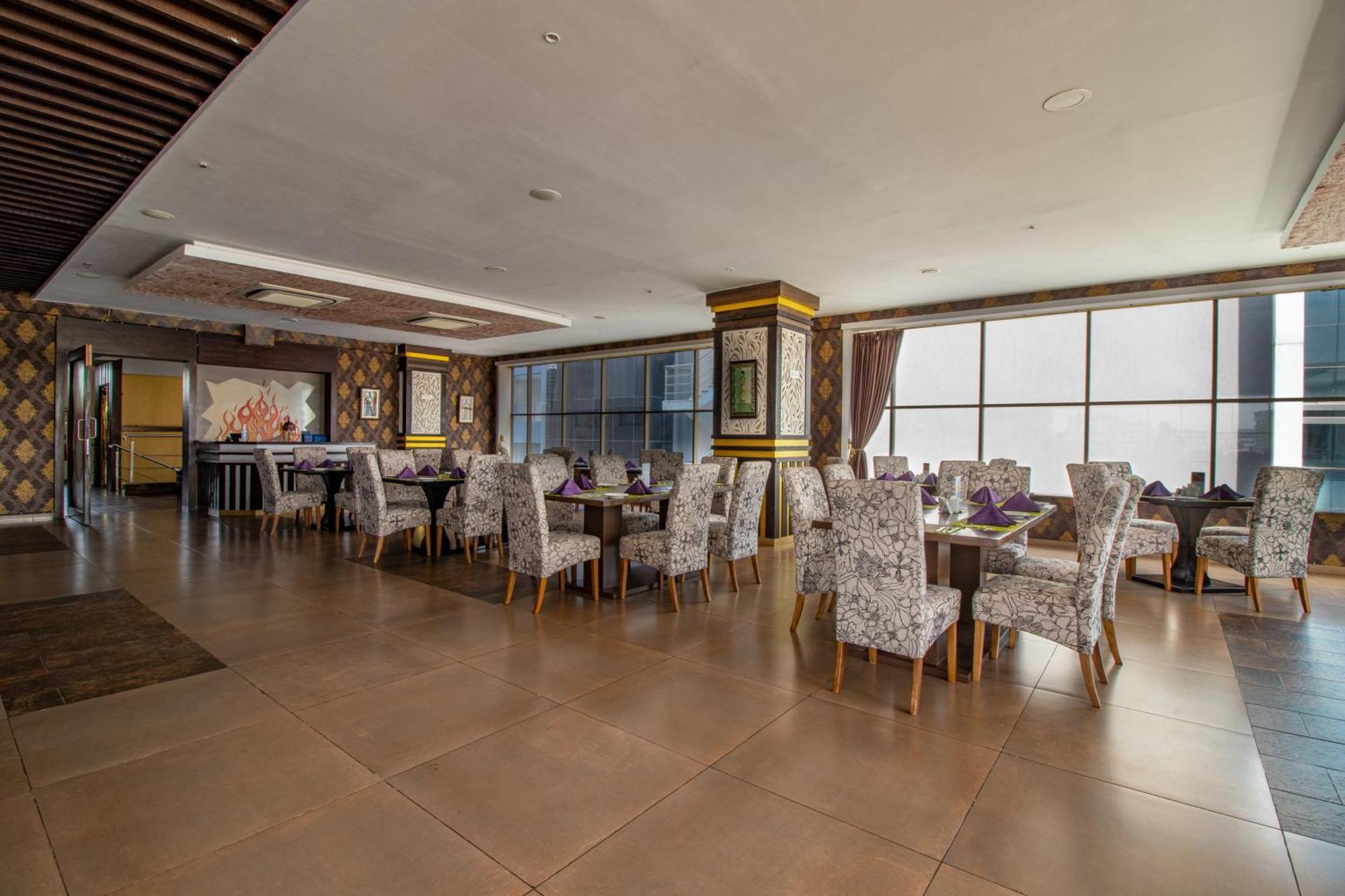 Golden Tulip Westlands Nairobi Hotel ภายนอก รูปภาพ